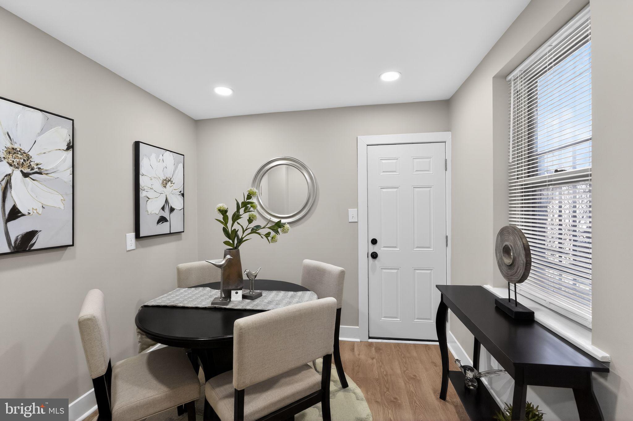 POINT BREEZE - Residential