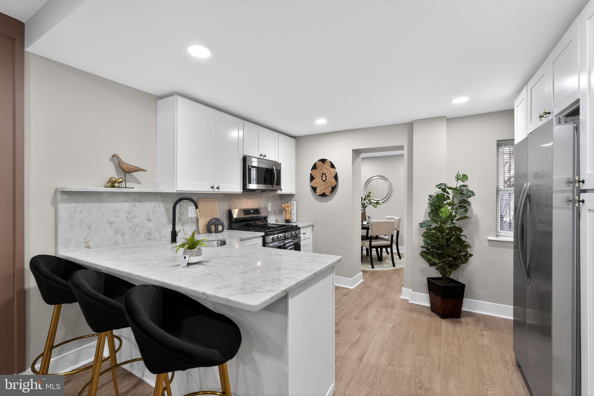 POINT BREEZE - Residential