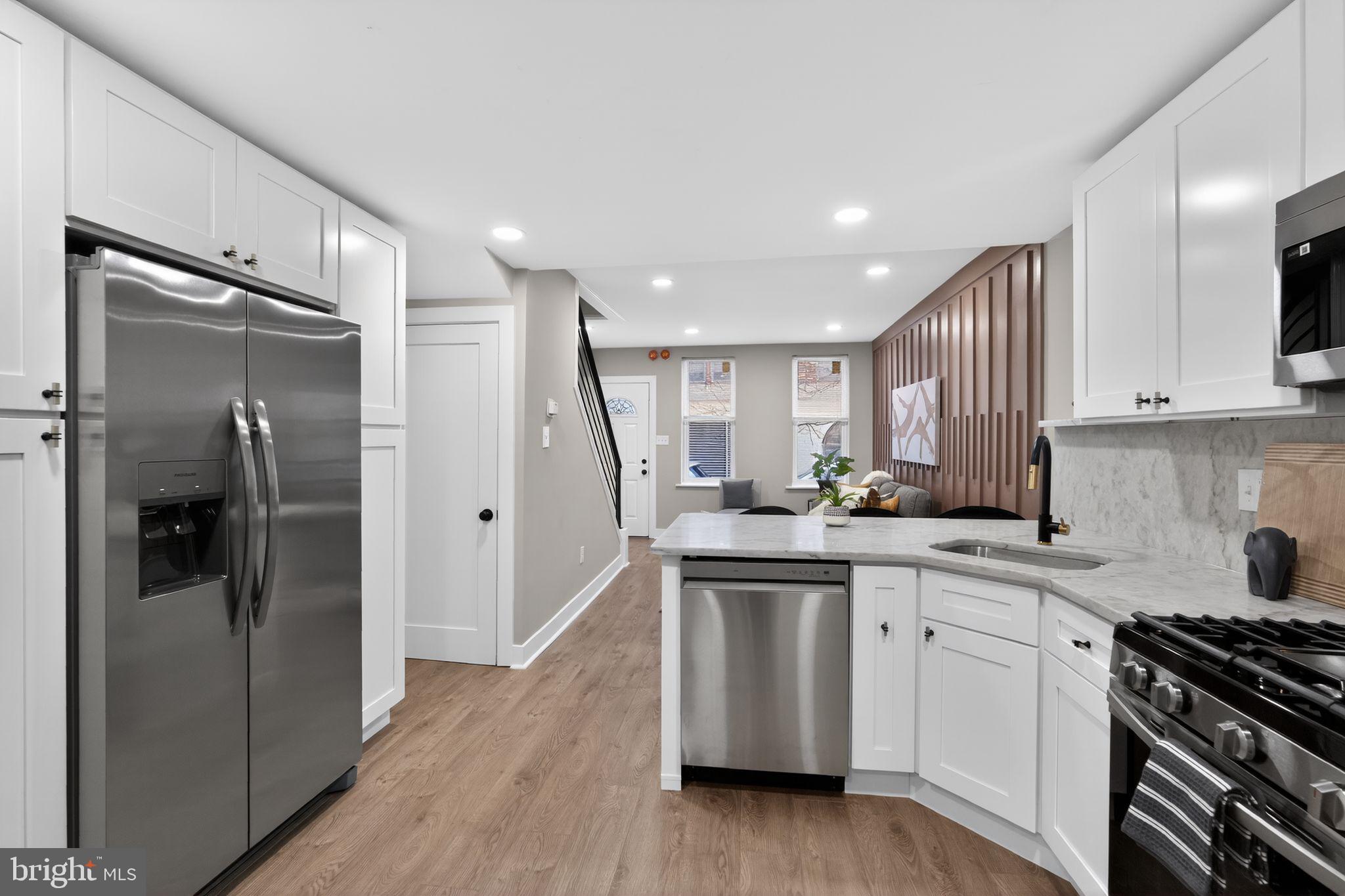 POINT BREEZE - Residential