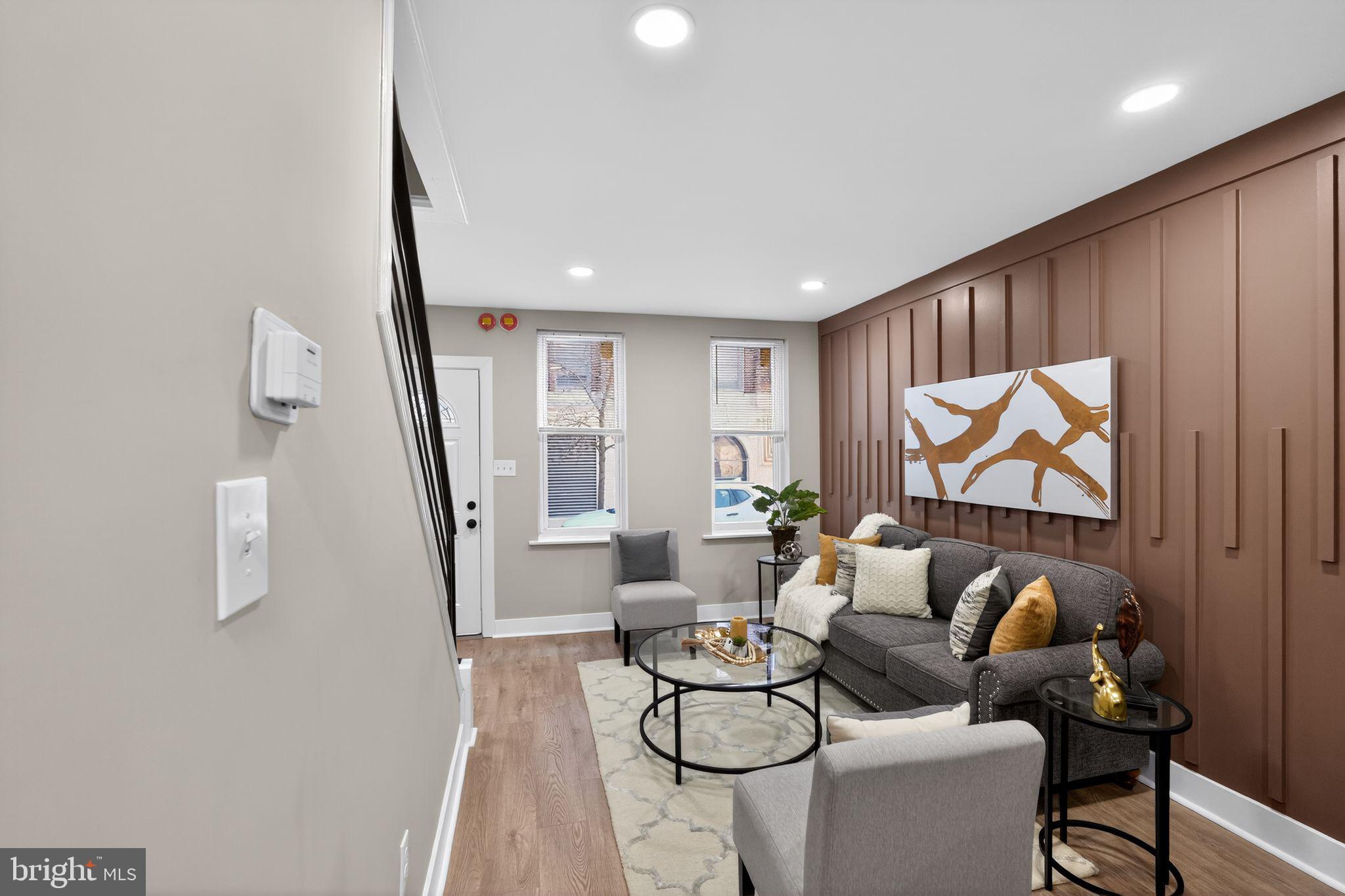 POINT BREEZE - Residential