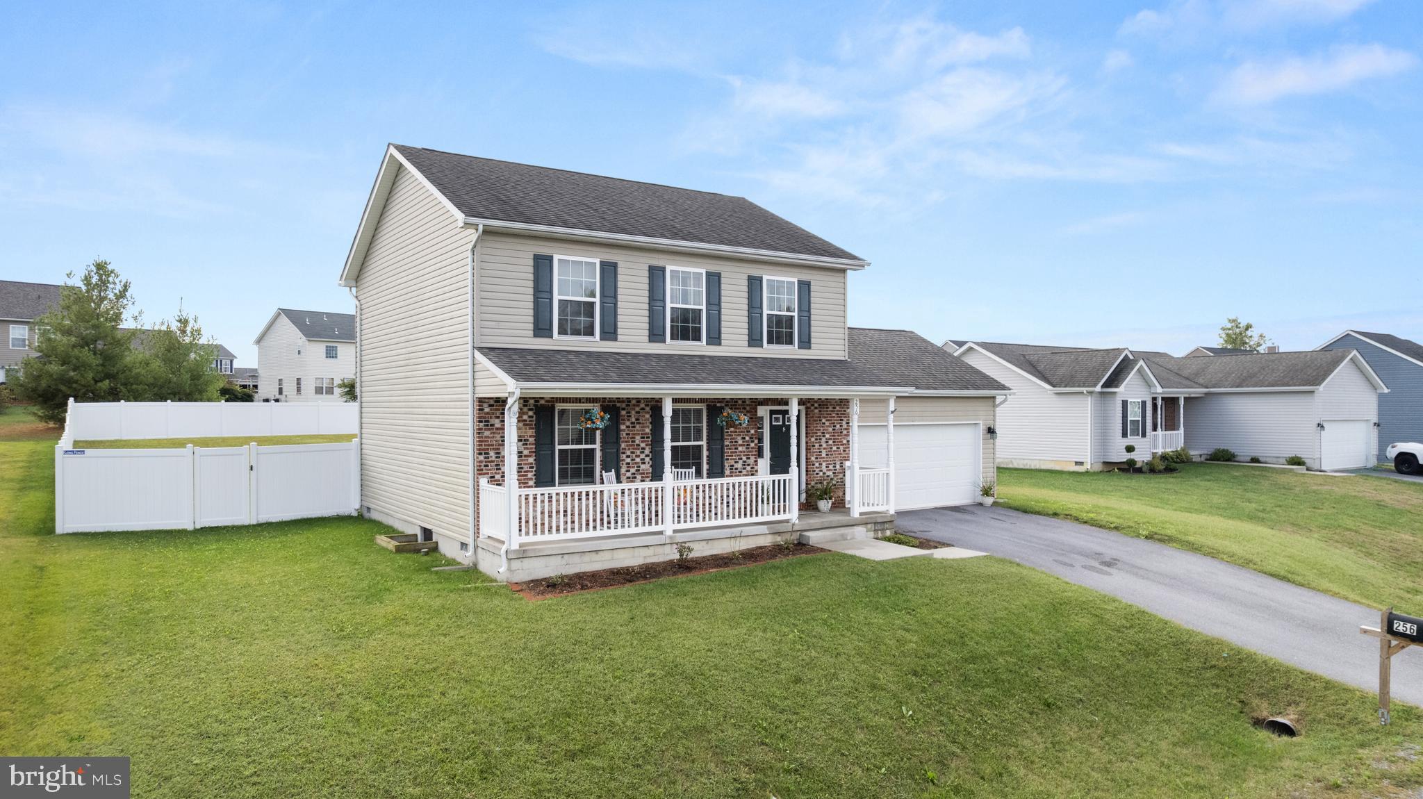 SPRING HILL - Residential