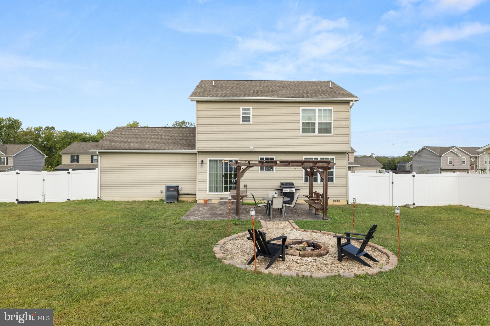 SPRING HILL - Residential