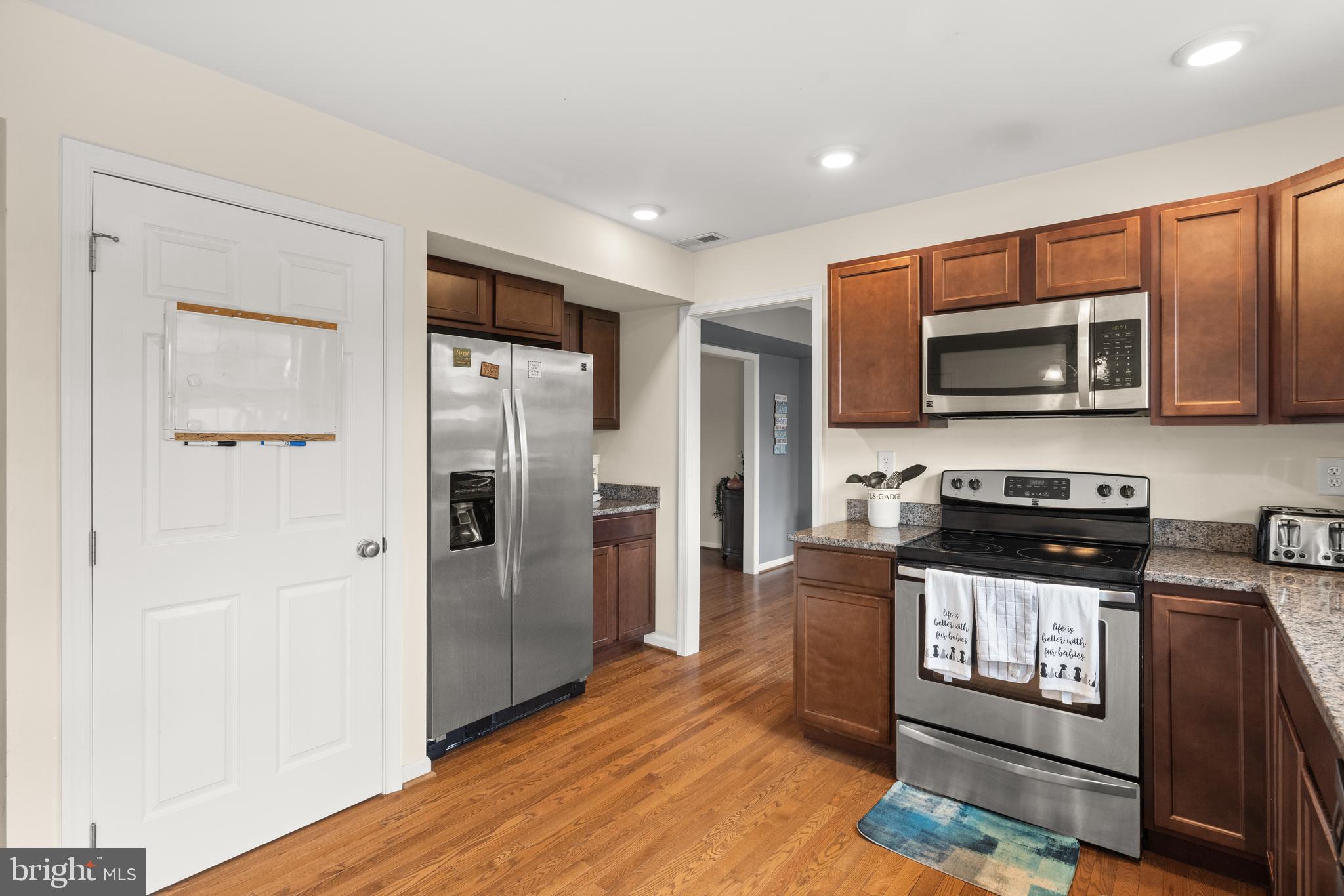 SPRING HILL - Residential