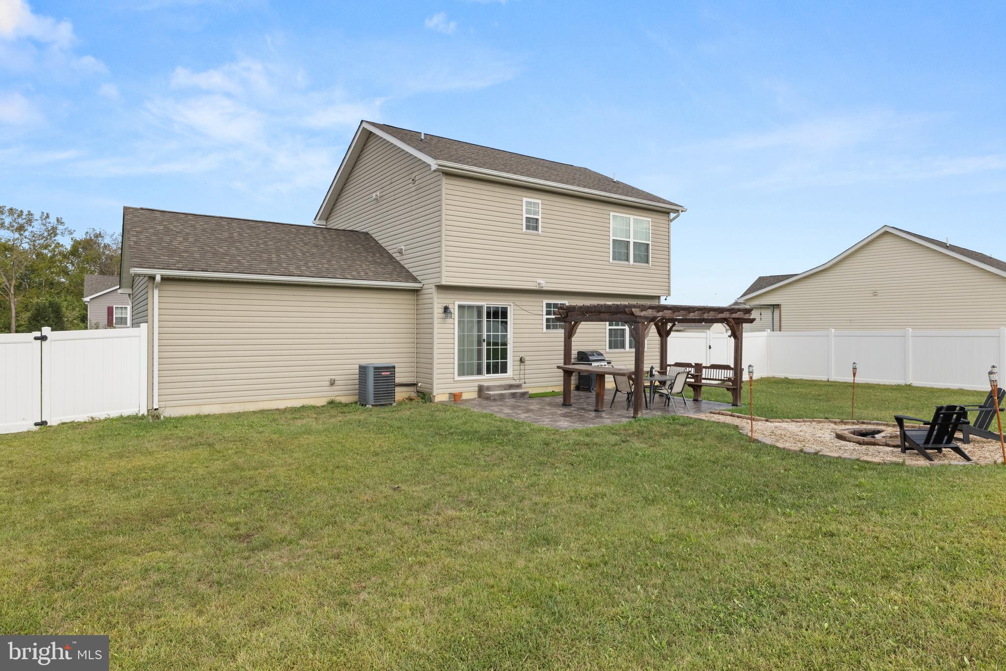 SPRING HILL - Residential