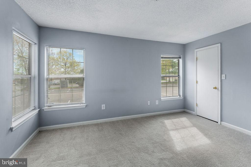 VISTAS 2 AT LAUREL - Residential