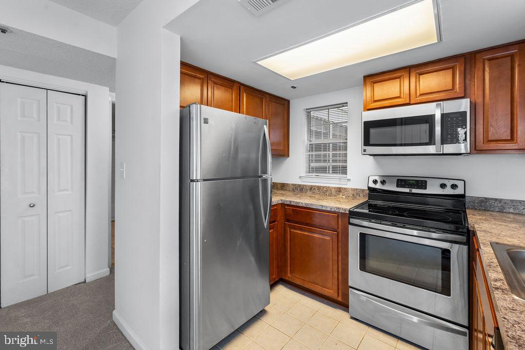 VISTAS 2 AT LAUREL - Residential