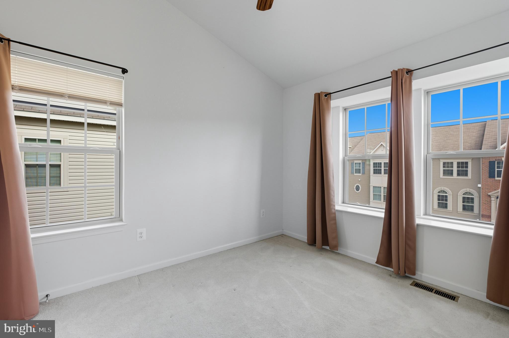 STANSBURY SHORES - Residential