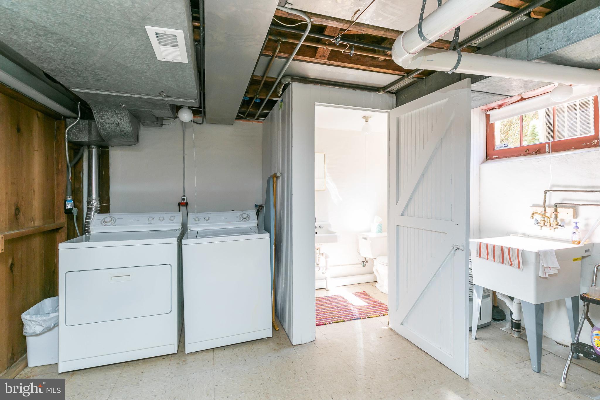 GREATER HOMELAND HISTORIC DISTRICT - Residential