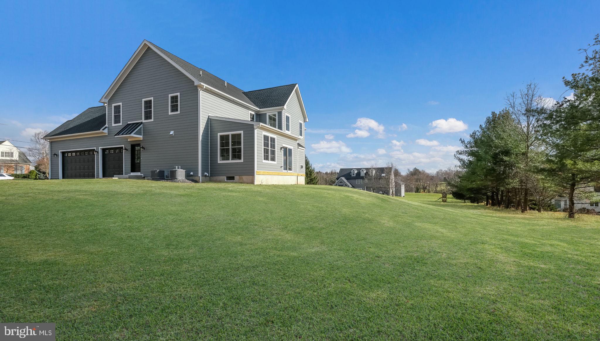1 Green St, Sellersville, PA, 18960, USA, 4 Bedrooms Bedrooms, ,4 BathroomsBathrooms,Residential,Active,1 Green St,PABU2124688
