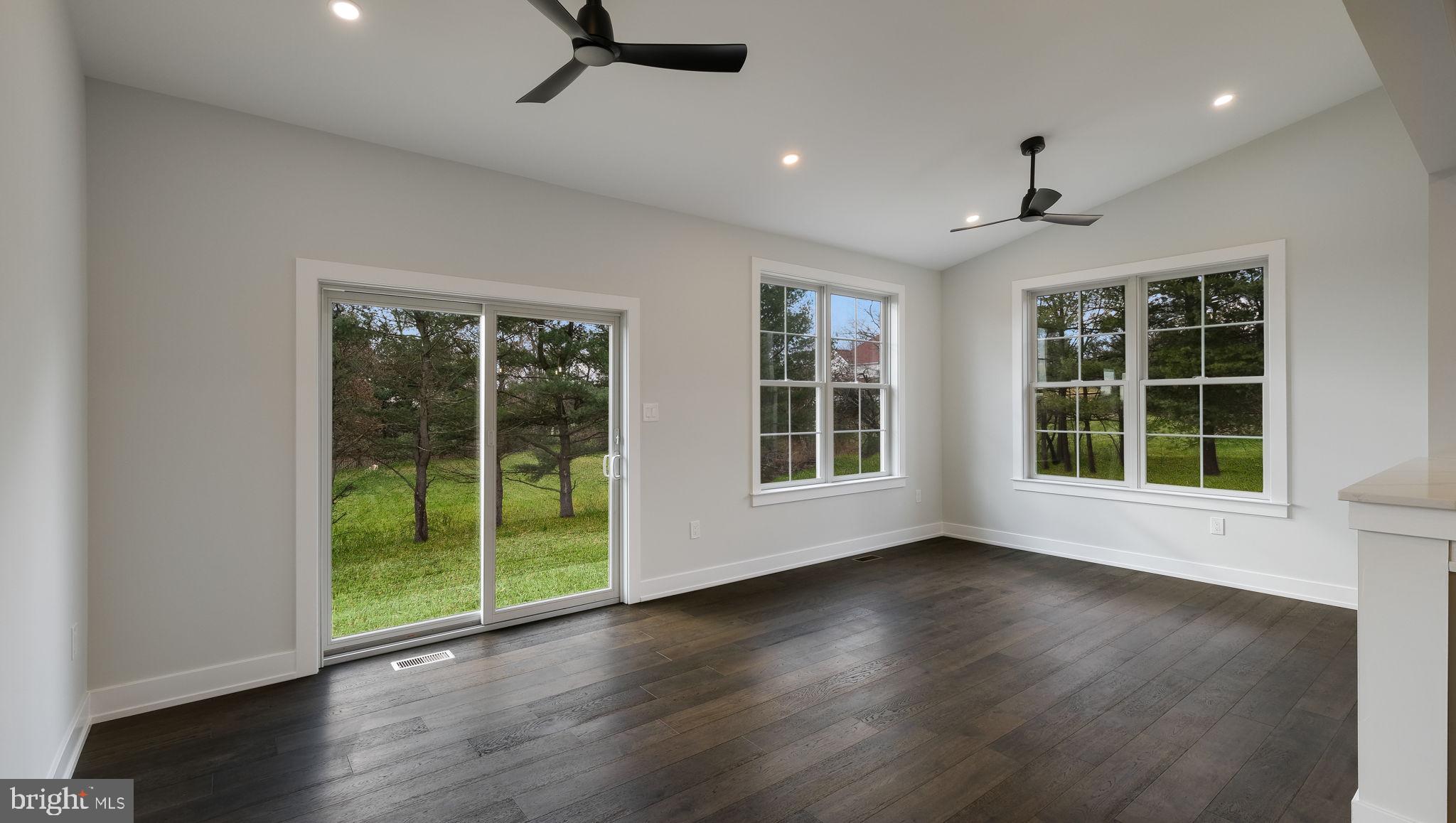 1 Green St, Sellersville, PA, 18960, USA, 4 Bedrooms Bedrooms, ,4 BathroomsBathrooms,Residential,Active,1 Green St,PABU2124688