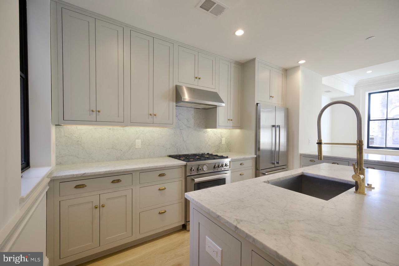 LUDLOW - Residential