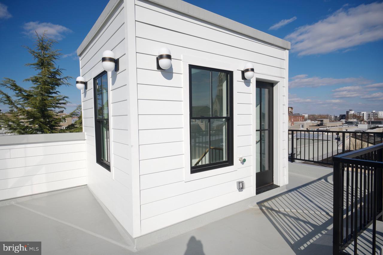 LUDLOW - Residential