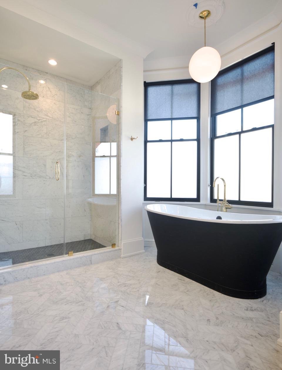 LUDLOW - Residential