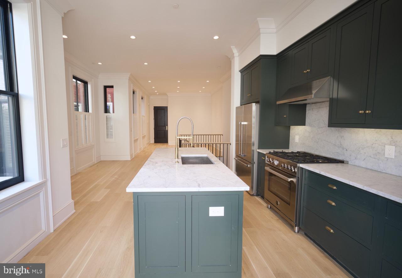 LUDLOW - Residential