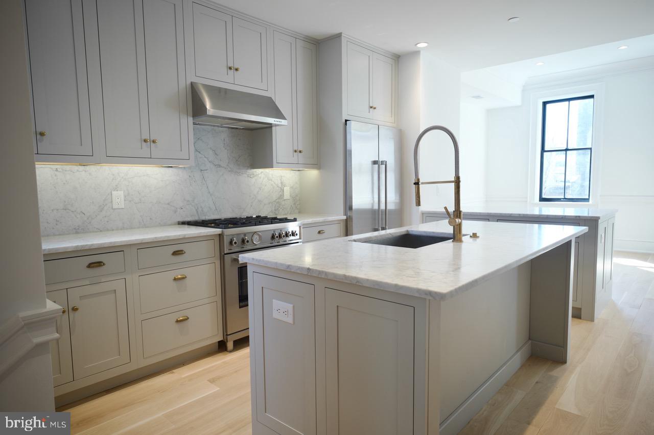 LUDLOW - Residential