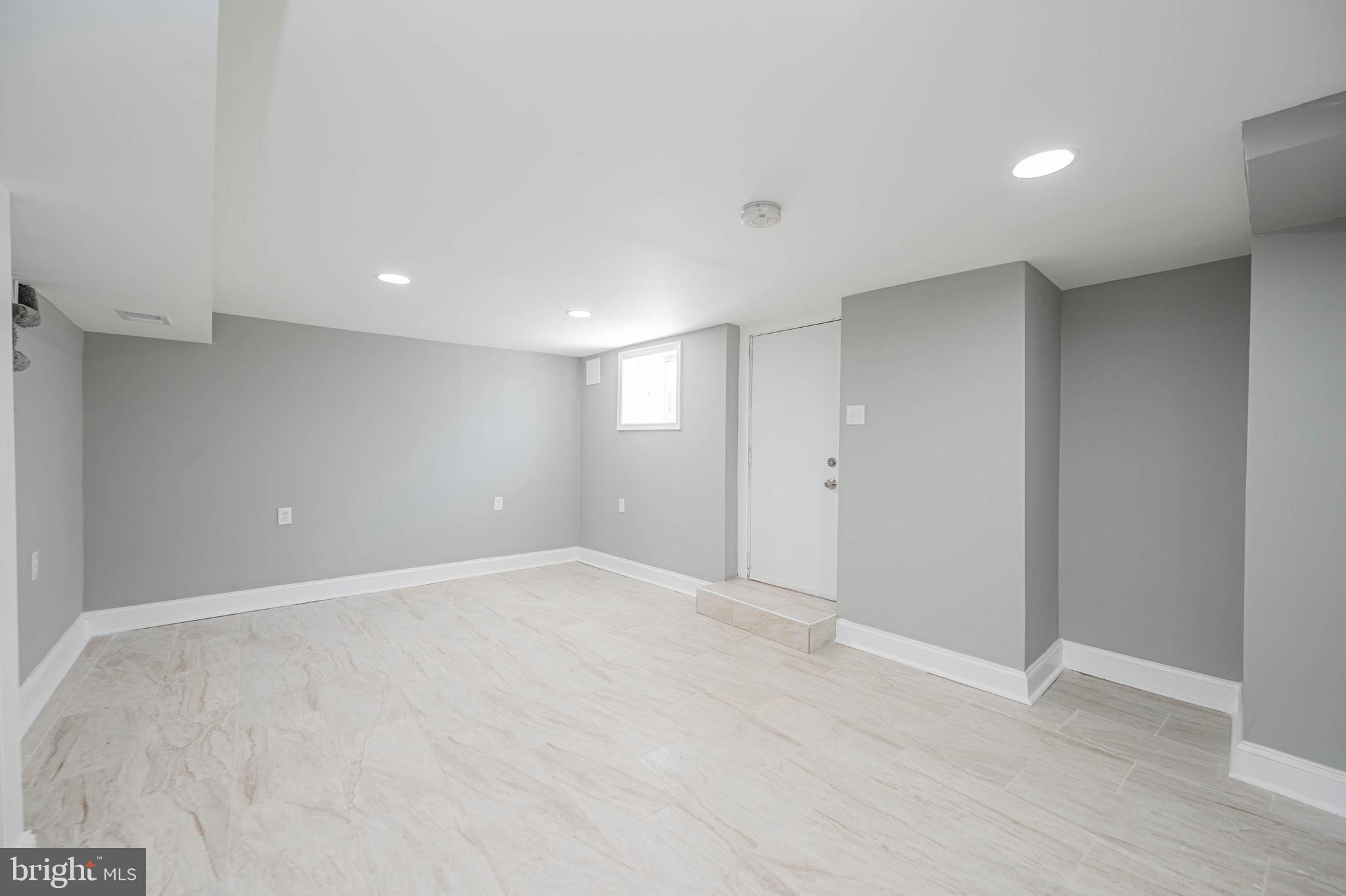 RANDALLSTOWN - Residential