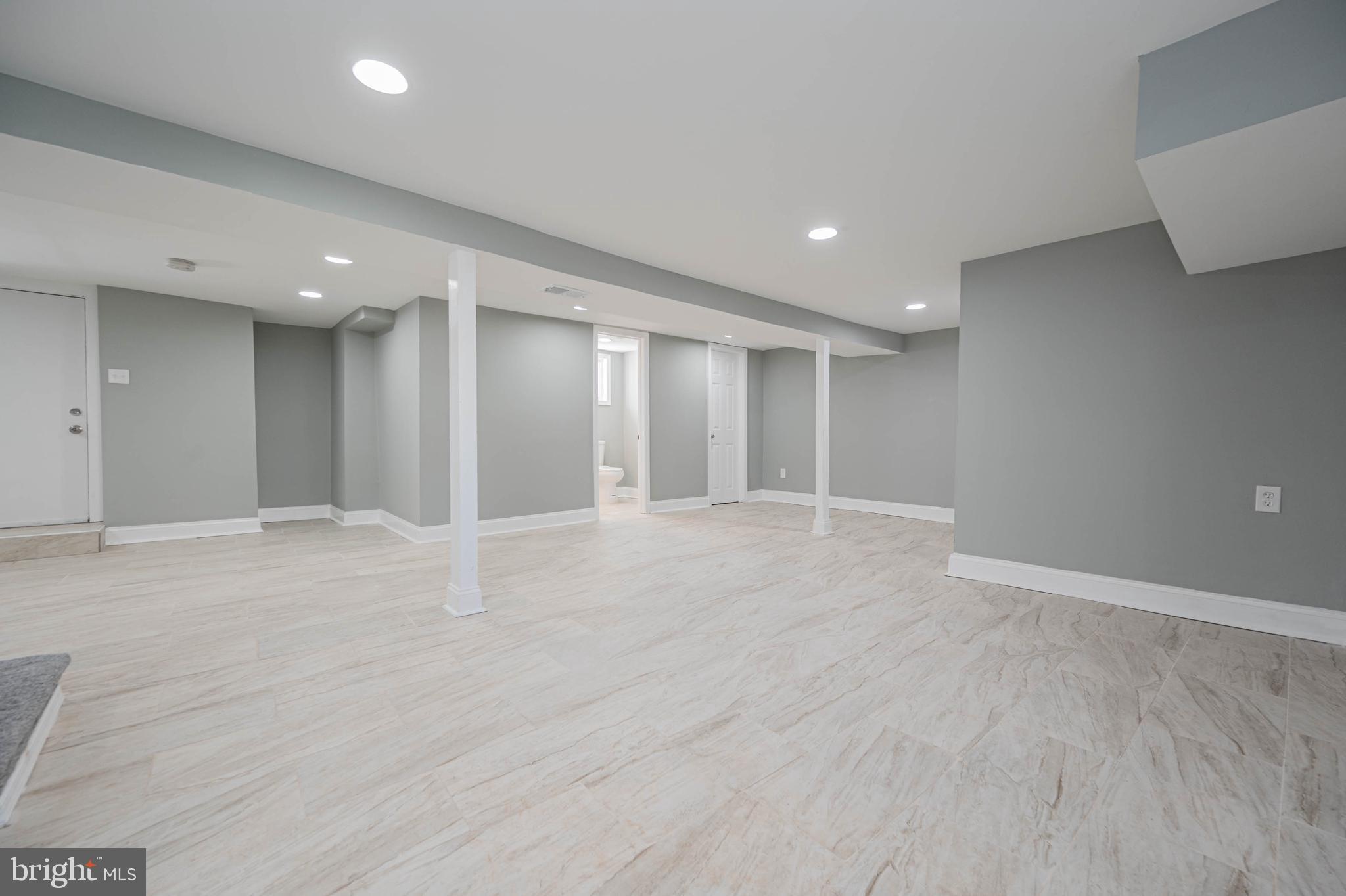 RANDALLSTOWN - Residential