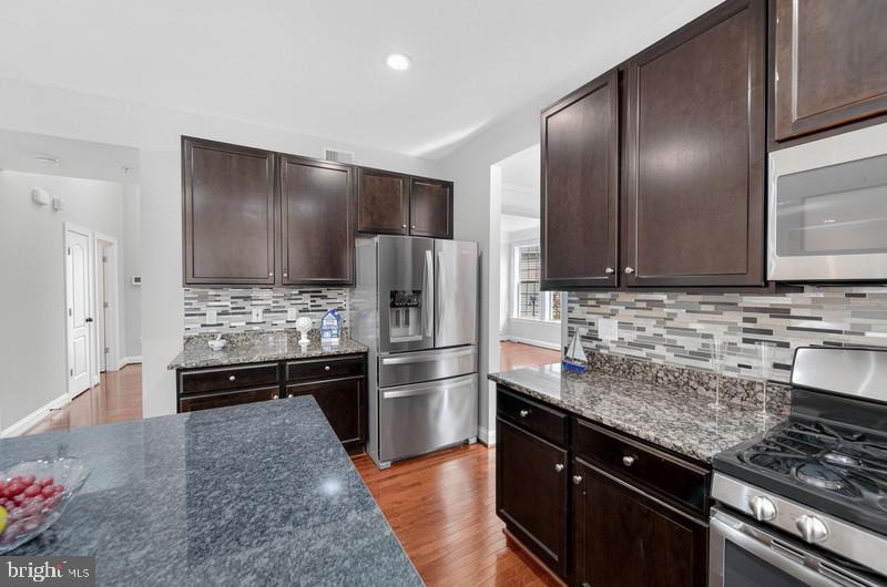 LOVELESS ESTATES - Residential