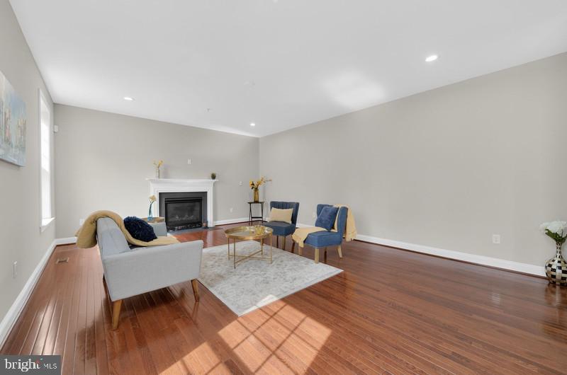 LOVELESS ESTATES - Residential