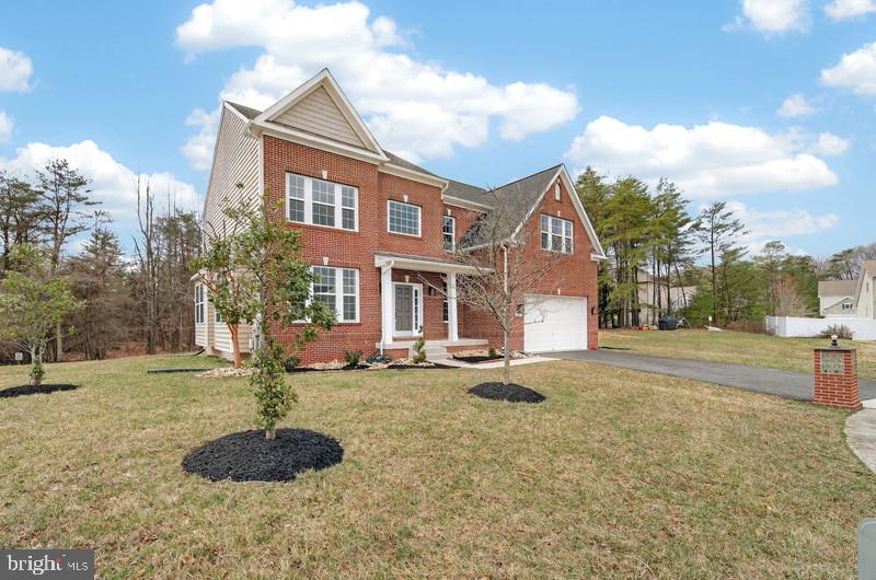 LOVELESS ESTATES - Residential