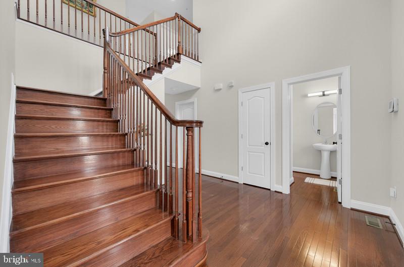 LOVELESS ESTATES - Residential