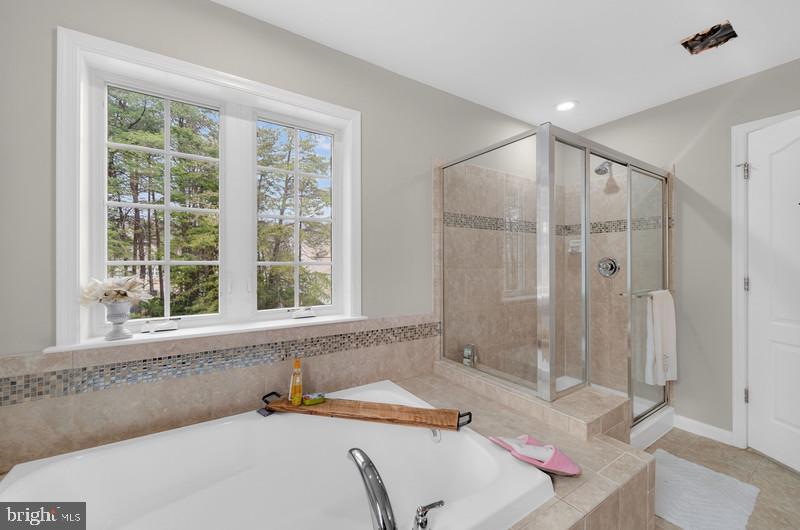 LOVELESS ESTATES - Residential