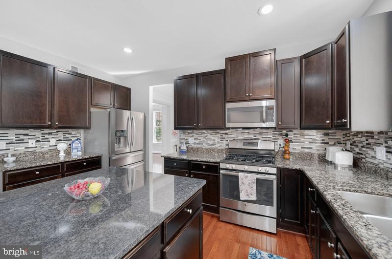 LOVELESS ESTATES - Residential