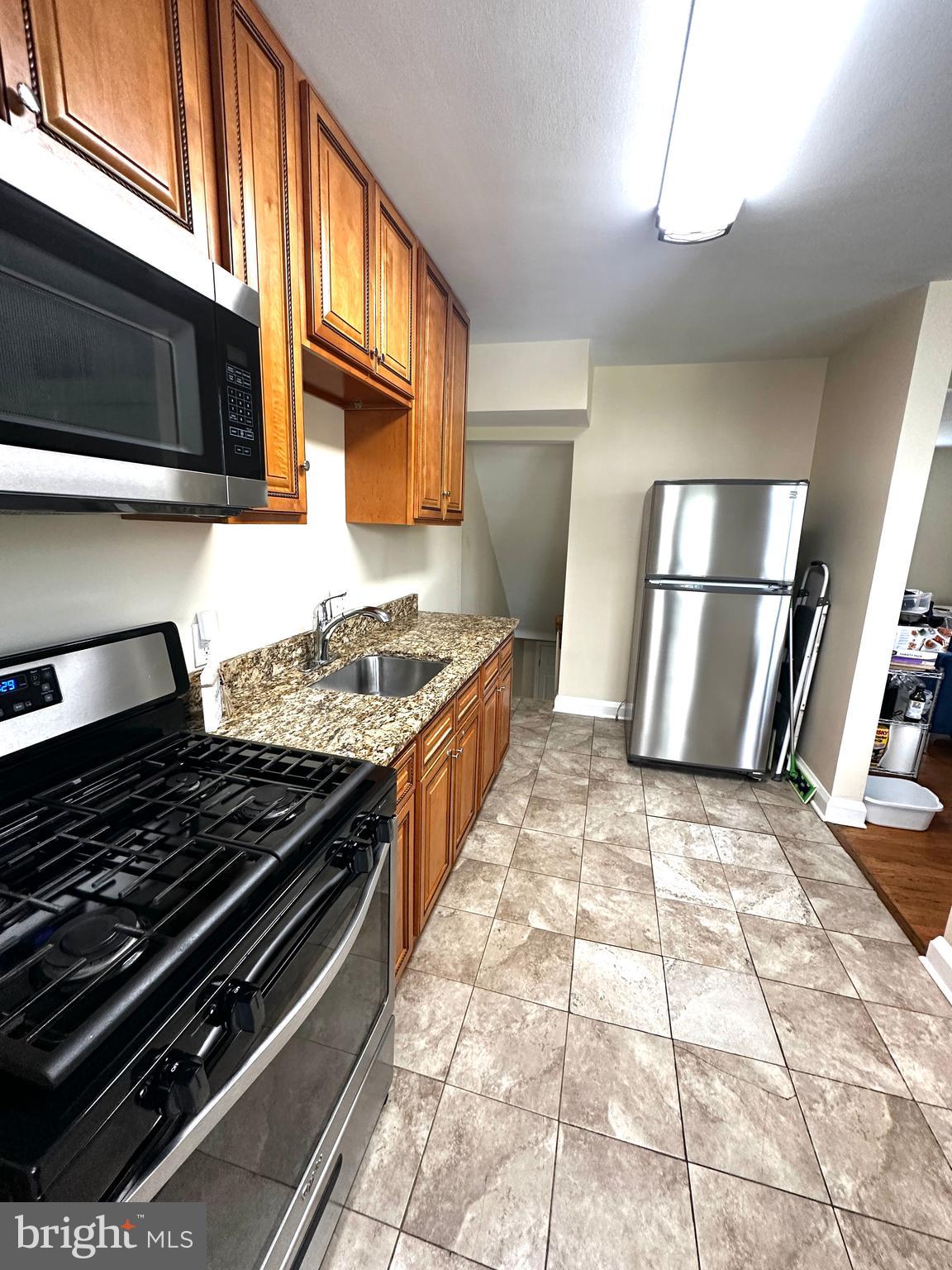 CHINQUAPIN PARK - Residential