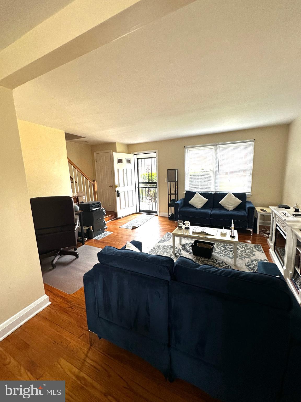 CHINQUAPIN PARK - Residential