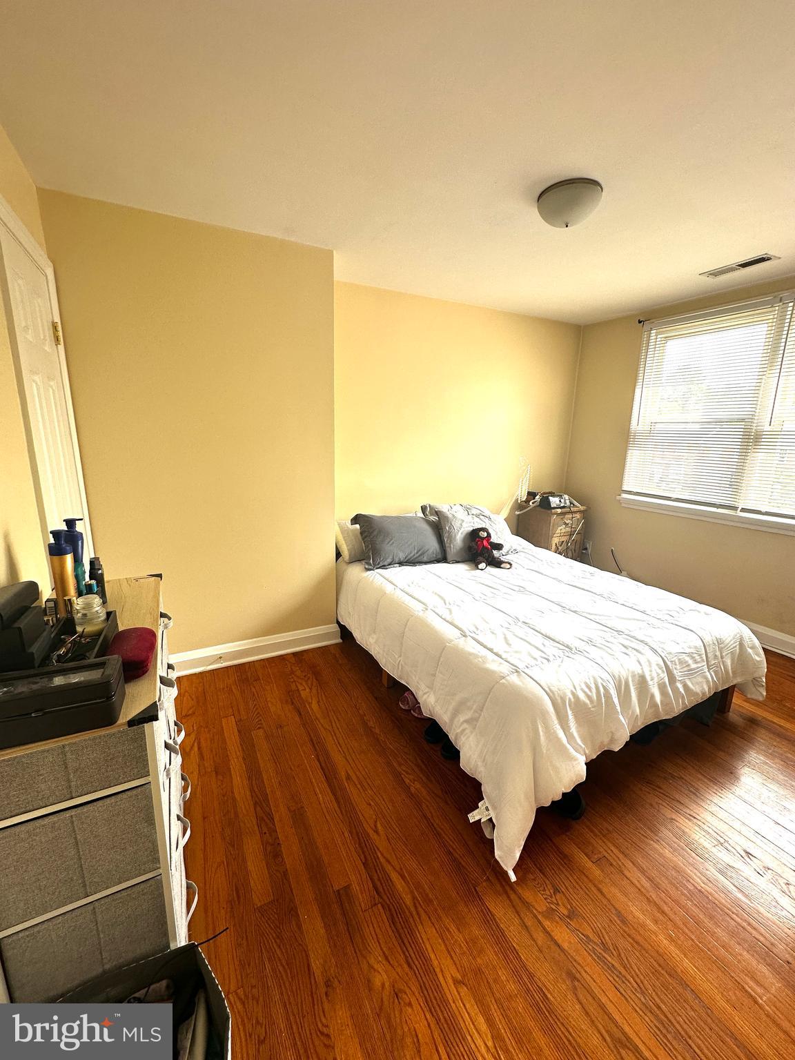 CHINQUAPIN PARK - Residential
