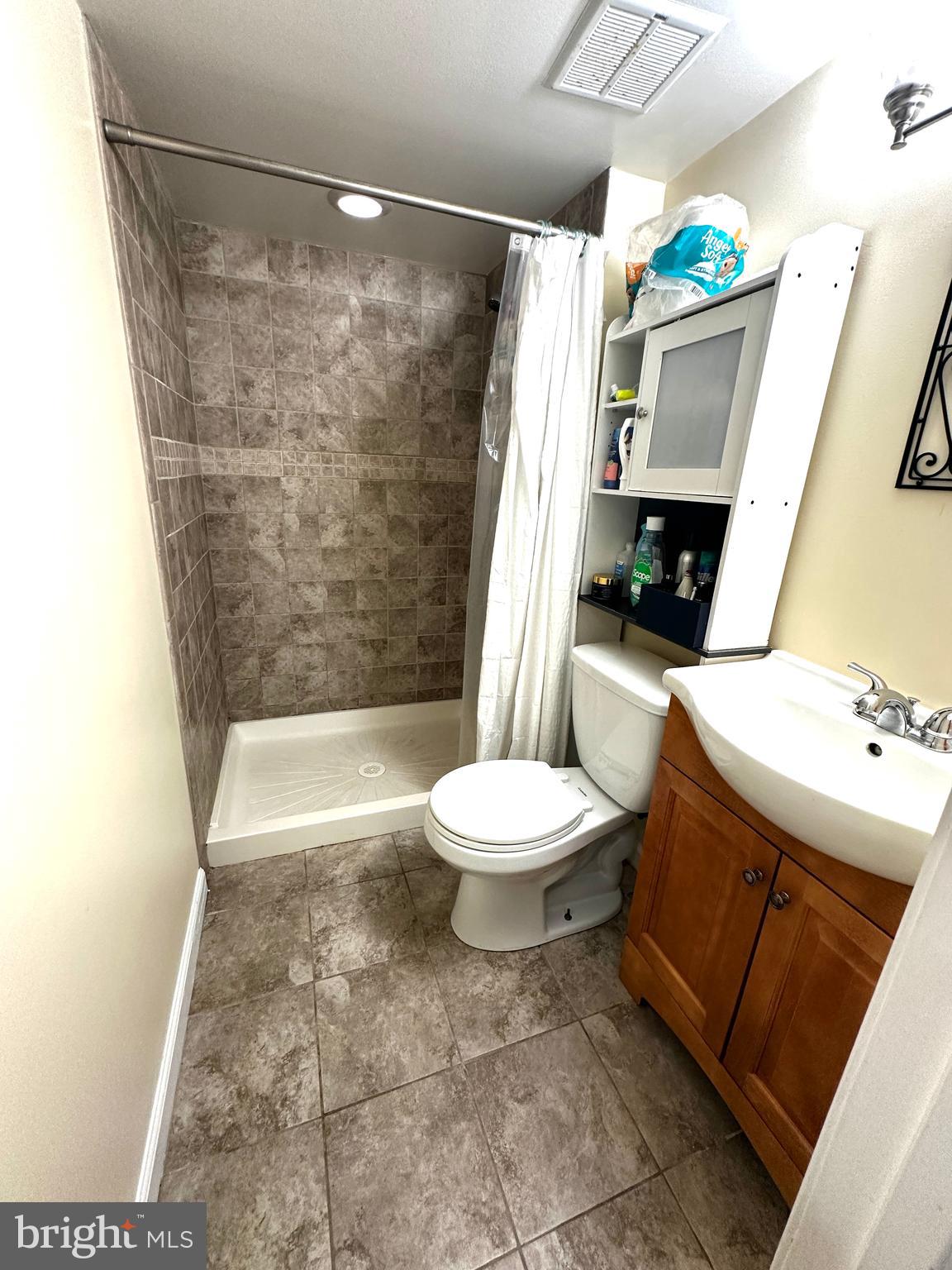 CHINQUAPIN PARK - Residential