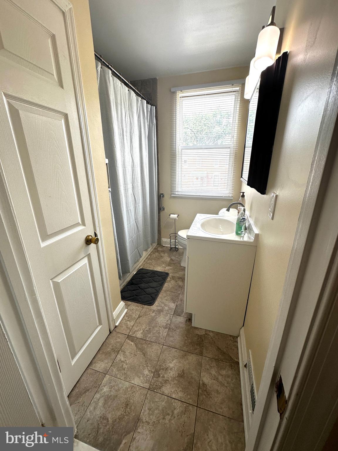 CHINQUAPIN PARK - Residential