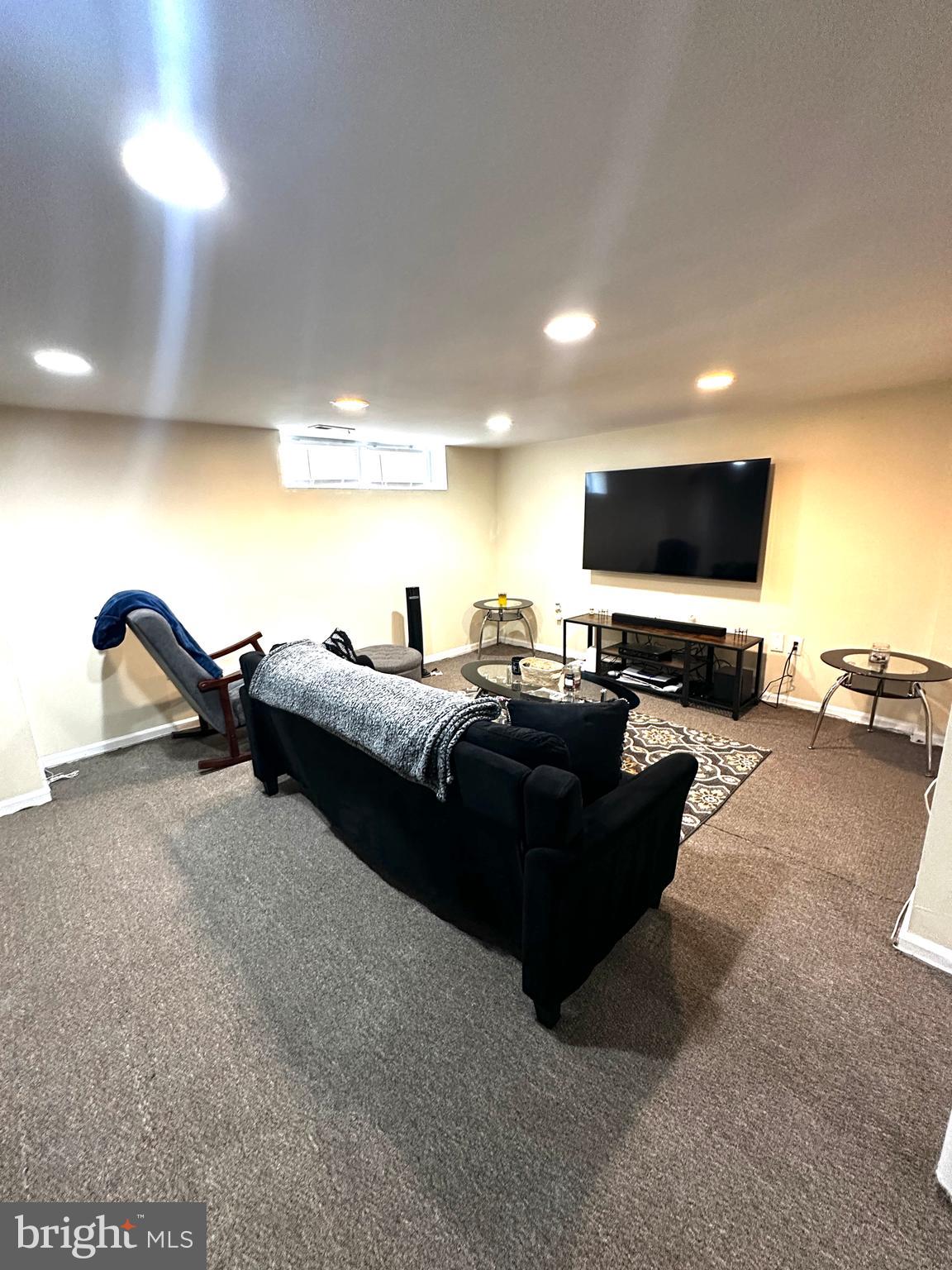 CHINQUAPIN PARK - Residential