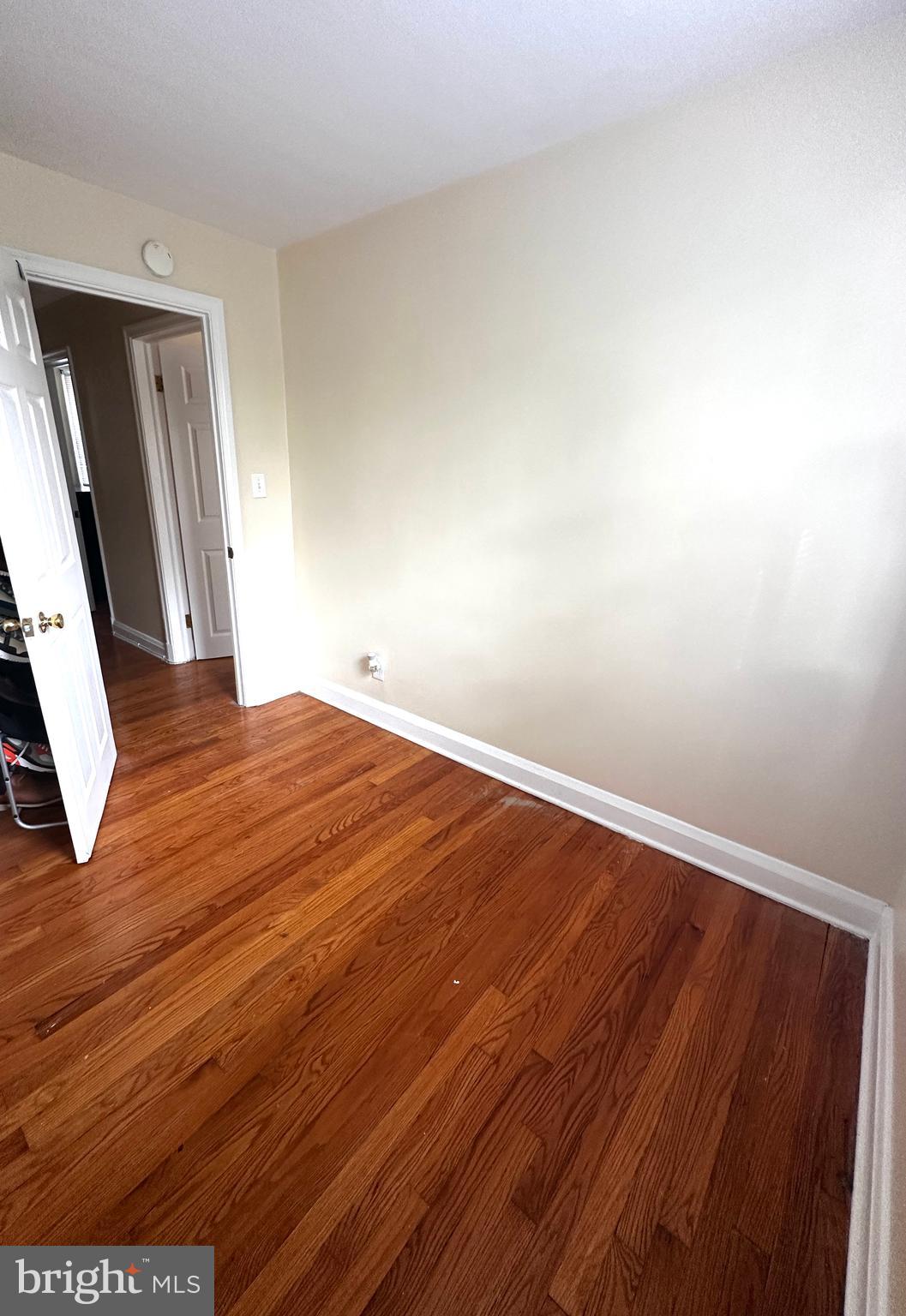 CHINQUAPIN PARK - Residential