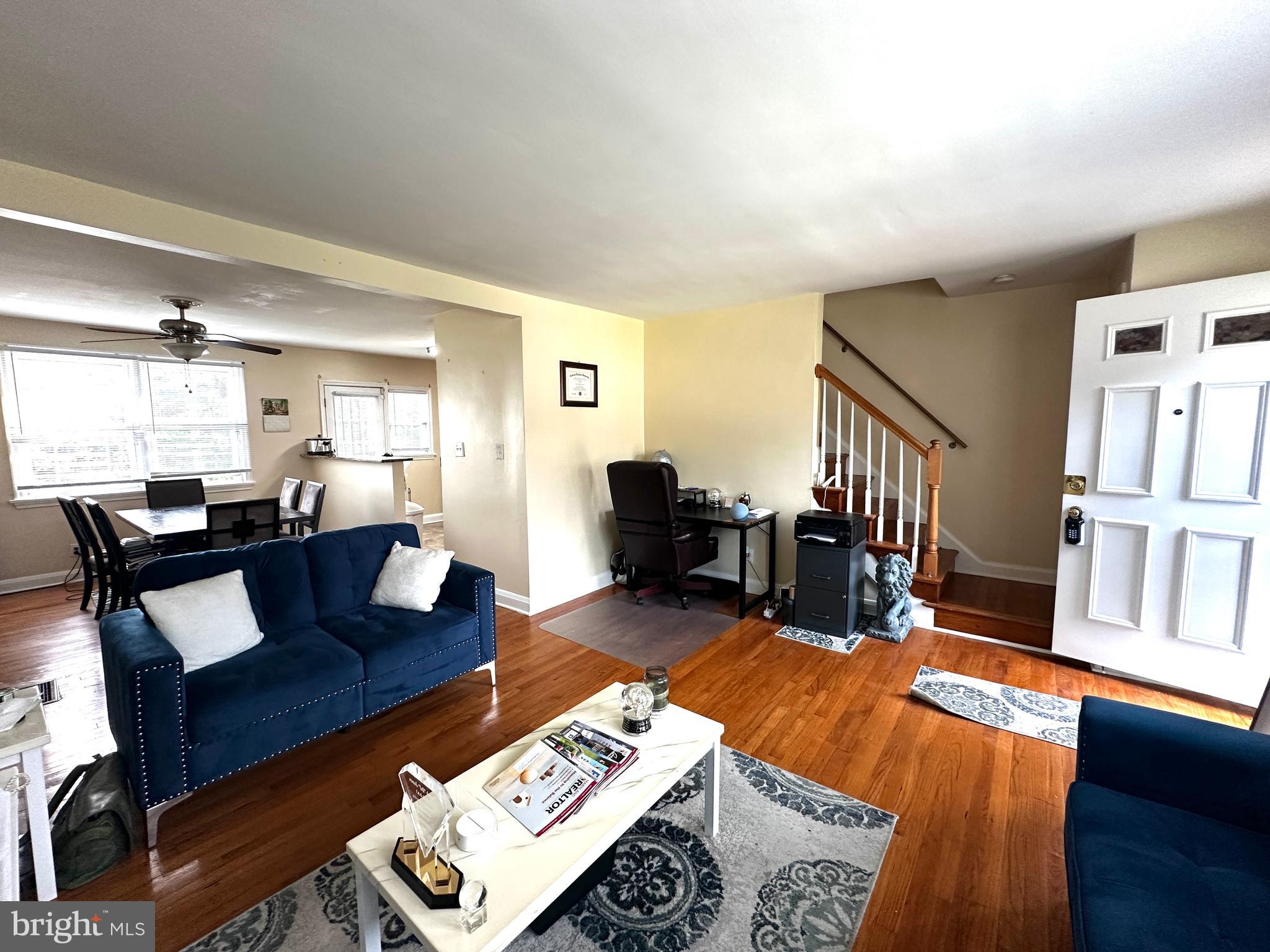 CHINQUAPIN PARK - Residential