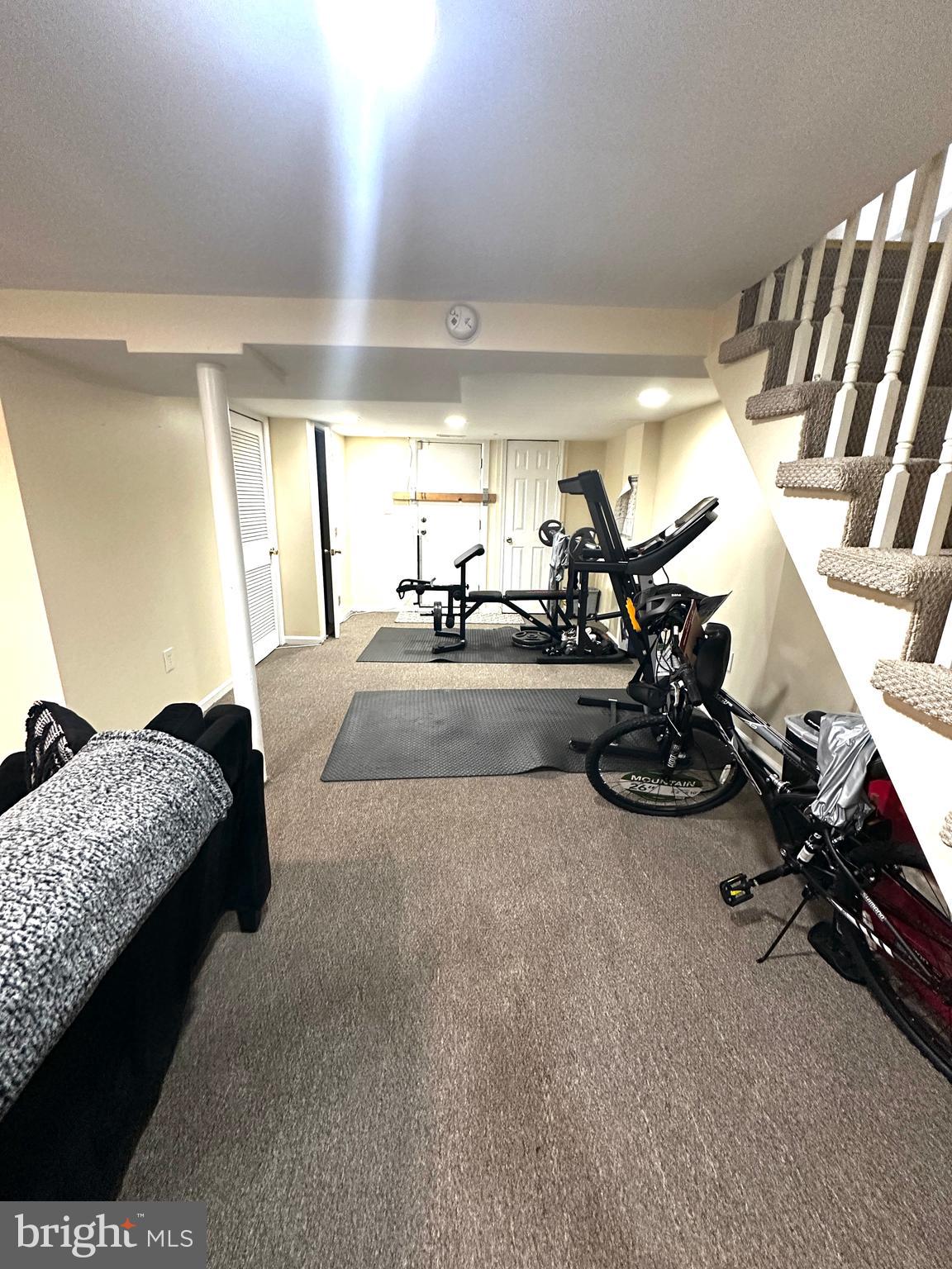 CHINQUAPIN PARK - Residential