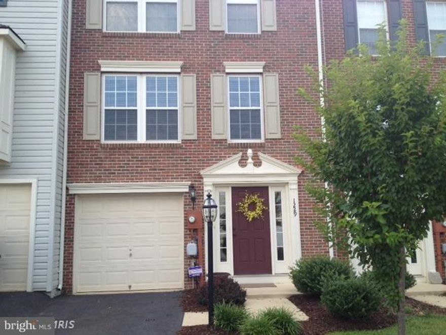 Absolutely immaculate 3 story townhome in the highly desired community of Fairfax Crossing.  Upgraded with many nice features including but not limited to wood floors, granite counters, and master bedroom suite with walk-in closet and seperate shower & soaking tub.  A must see rental property.  $1,600 per month & $1,600 in security required.