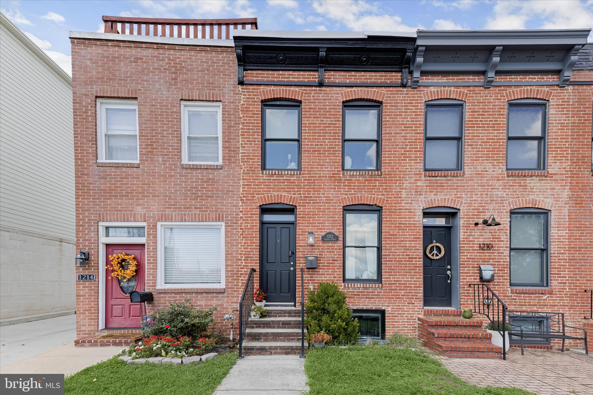 LOCUST POINT - Residential