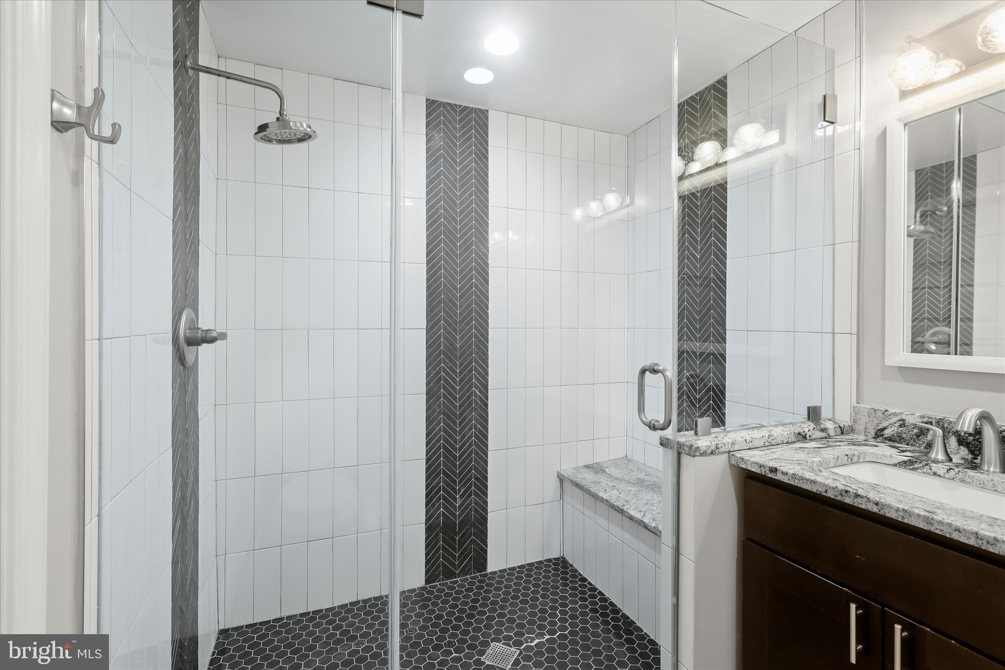 LOCUST POINT - Residential