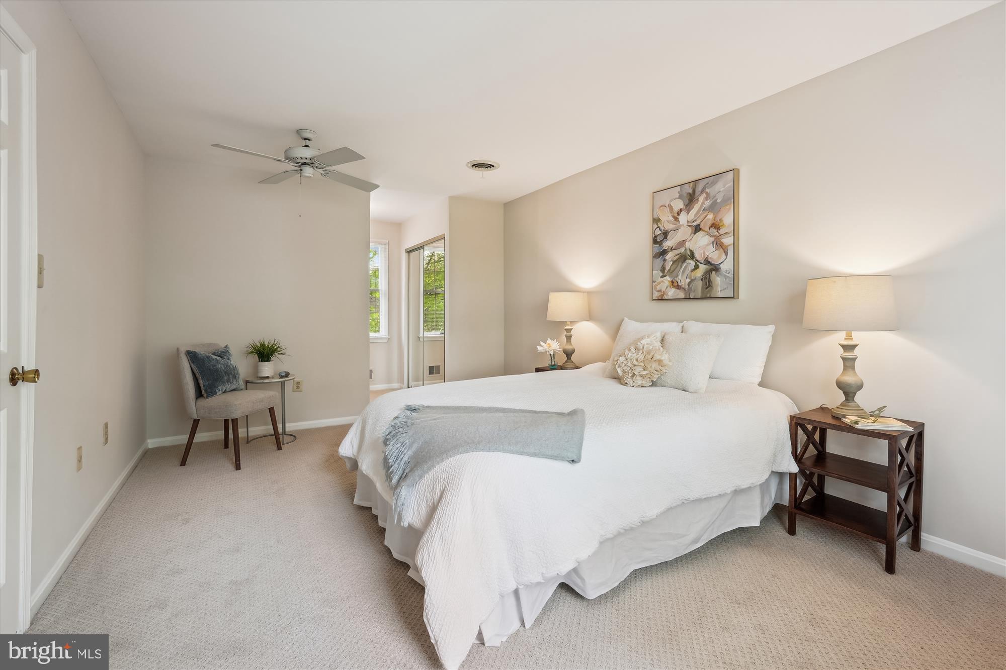 NAPLES MANOR - Residential