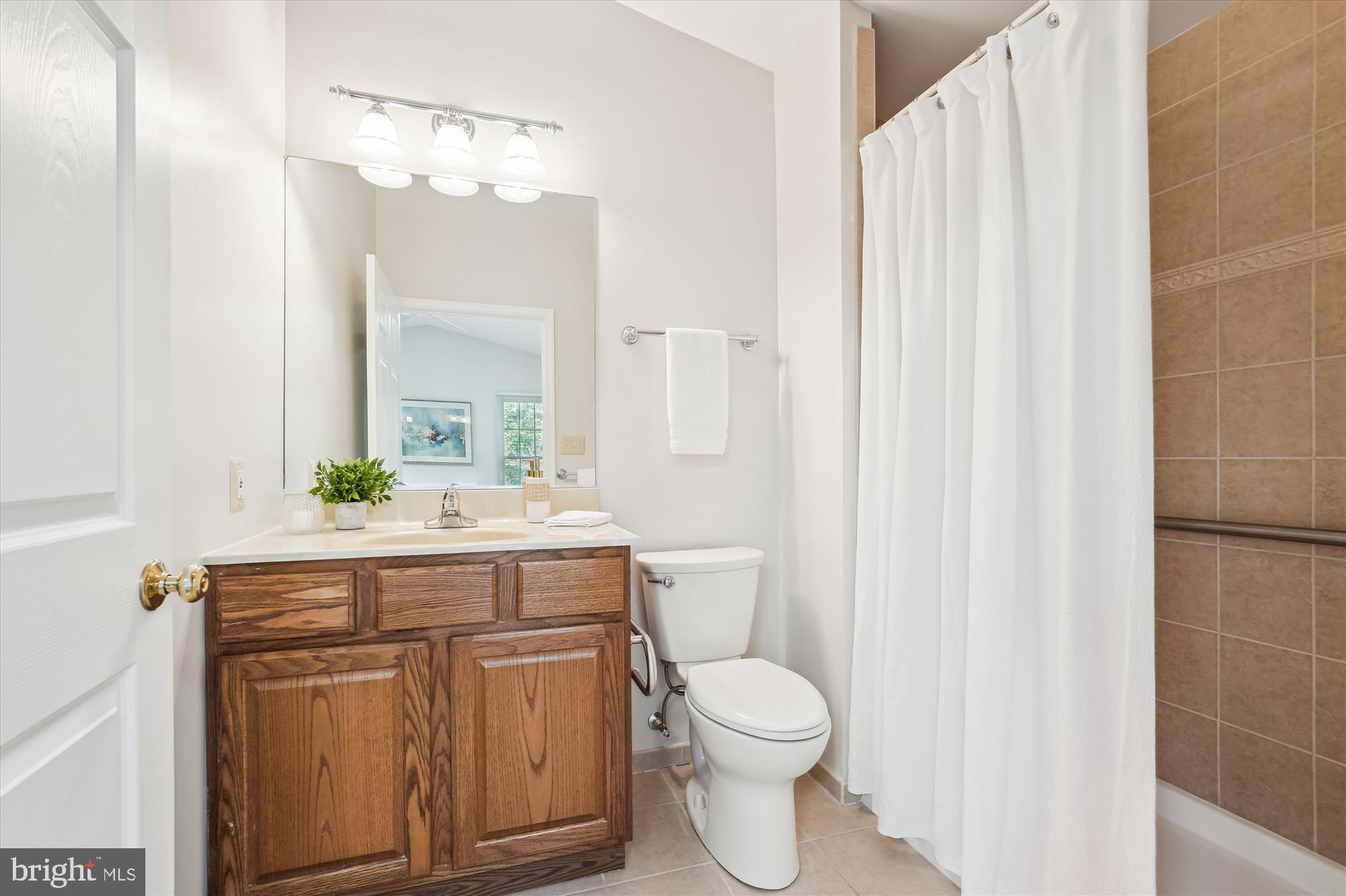 NAPLES MANOR - Residential