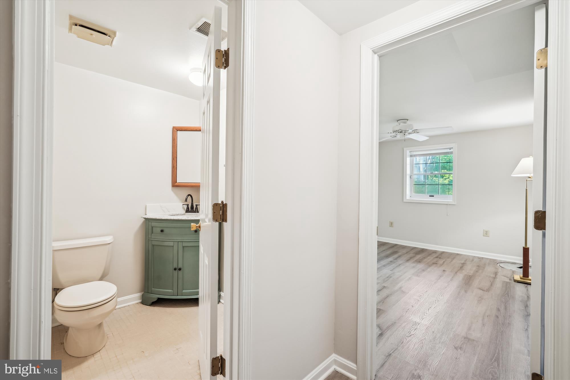 NAPLES MANOR - Residential