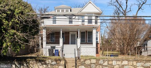 2713 24TH ROAD S A & B ARLINGTON VA 22206