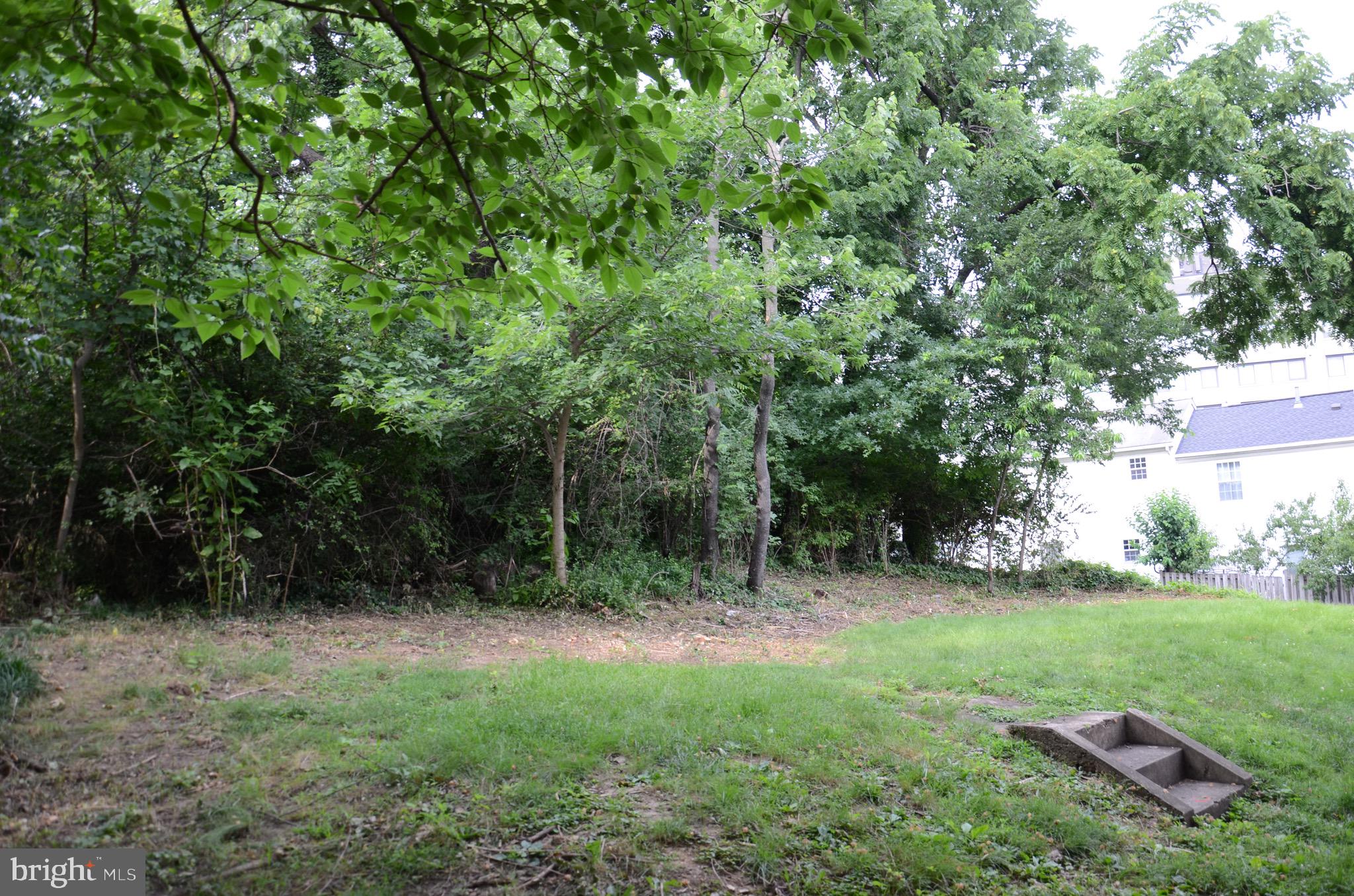 ARLINGTON - Residential