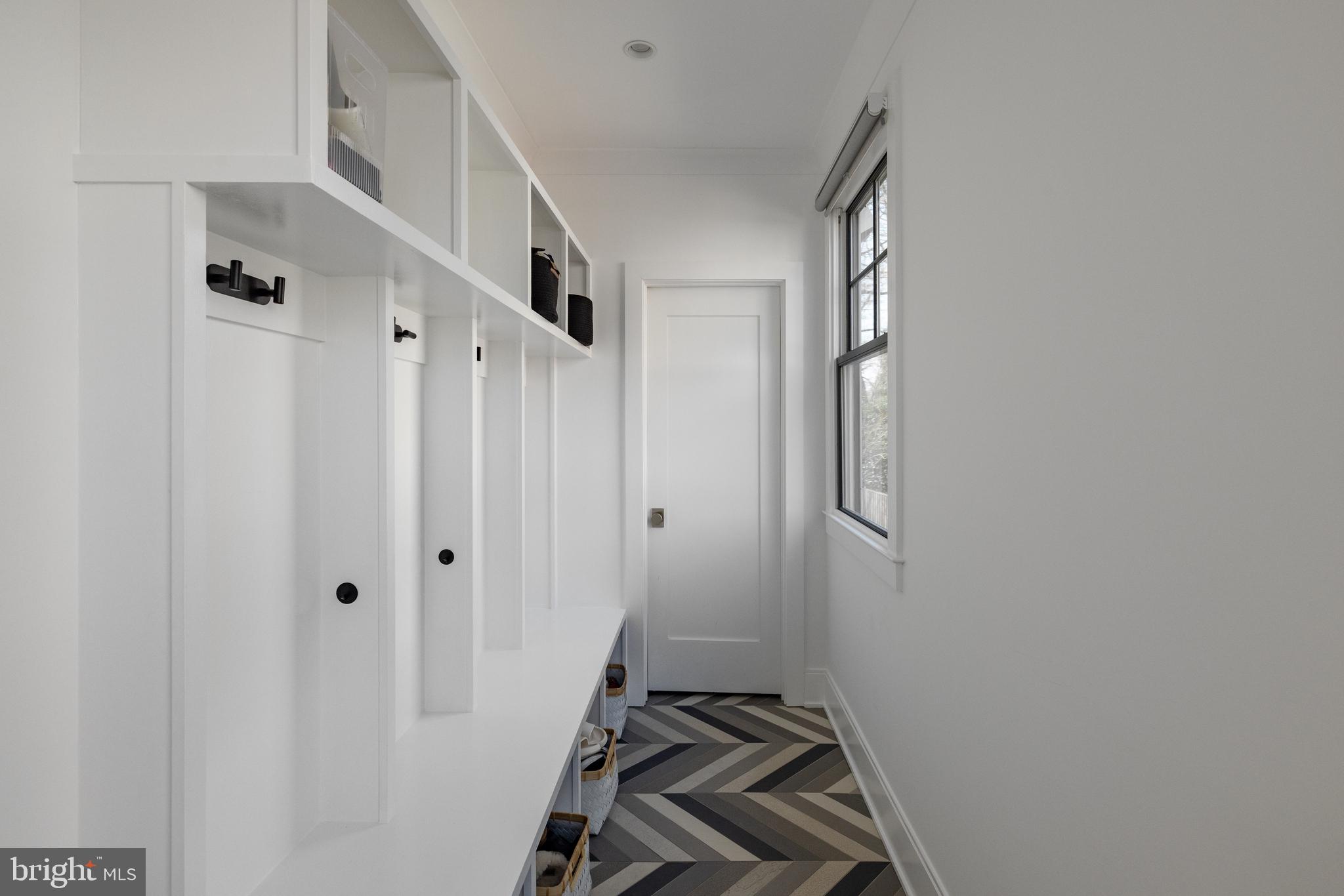 CHEVY CHASE - Residential