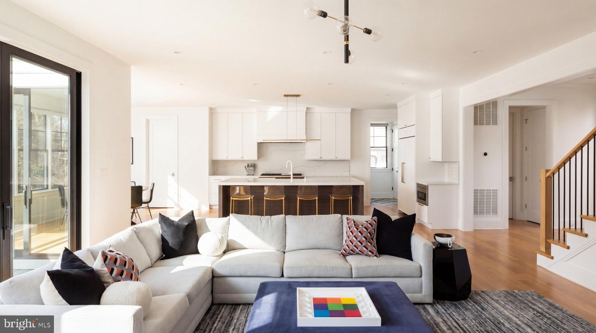 CHEVY CHASE - Residential