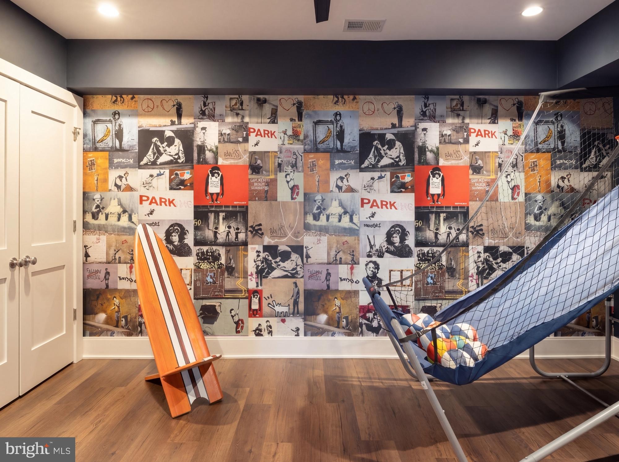 CHEVY CHASE - Residential