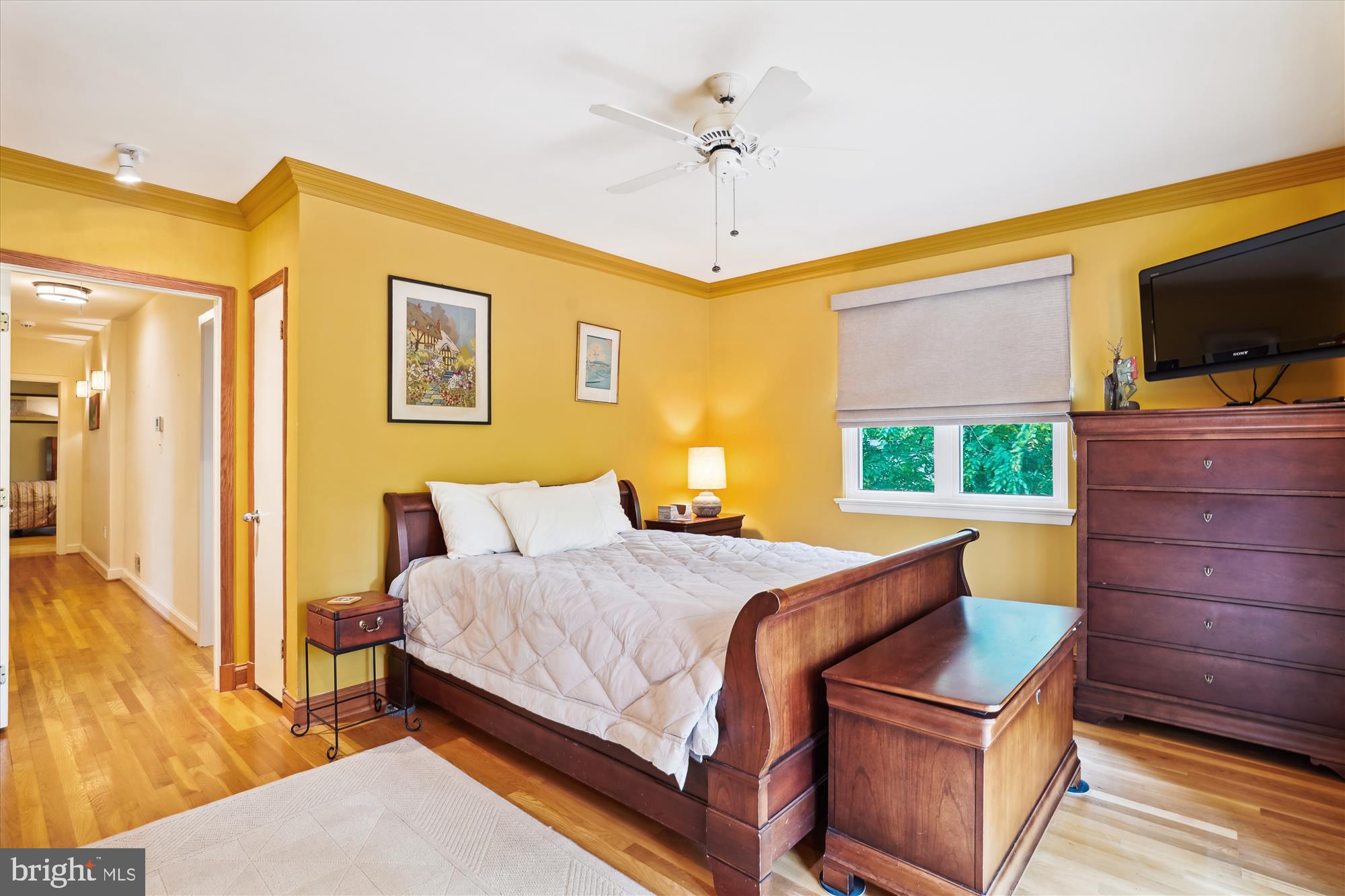 LAKE BARCROFT - Residential