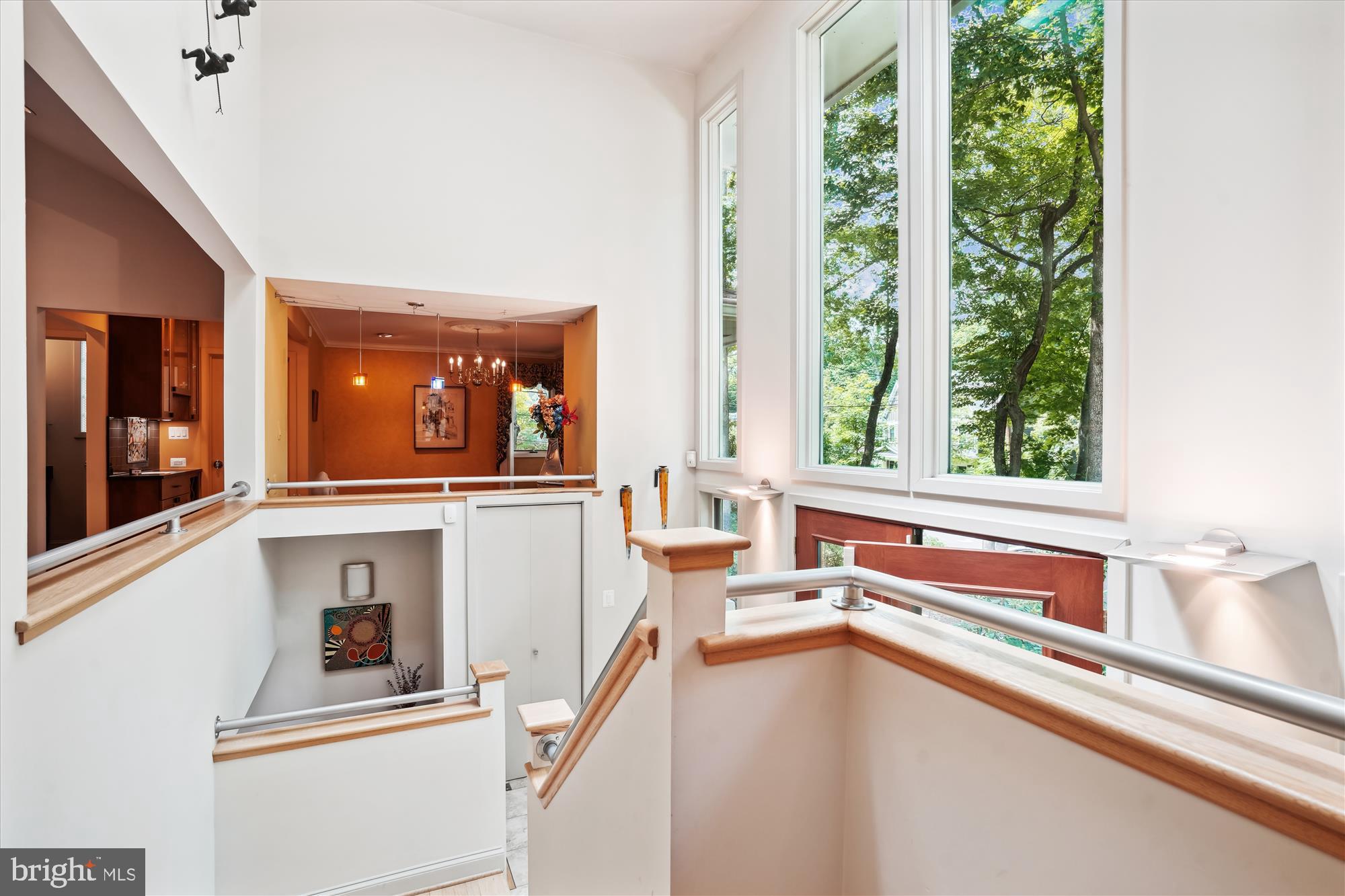 LAKE BARCROFT - Residential