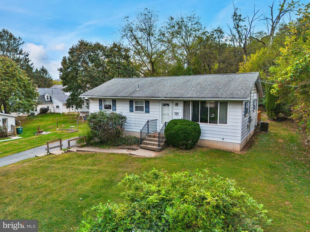 Photo of 5 Flagler Street, EASTON, PA 18042 (MLS # PANH2008812)